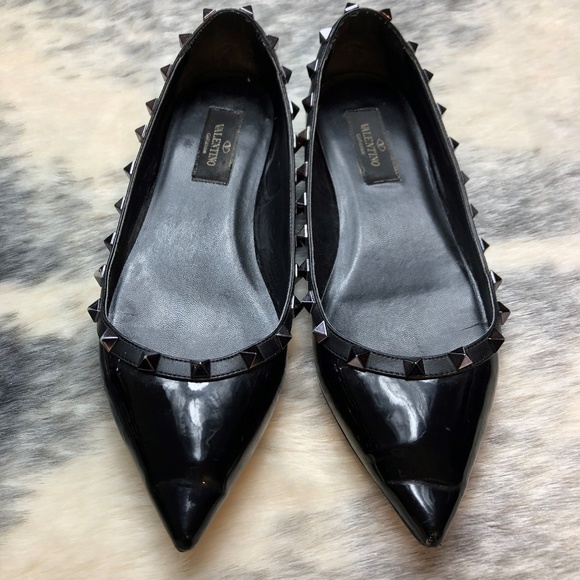 Valentino Garavani Shoes - Valentino Garavani Noir Rockstud 38 Ballet Flats